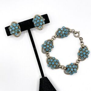 Vintage Unsigned Gold Tone Blue Glass Beaded Bracelet Screw On Earring Set